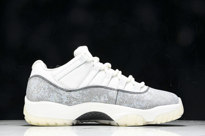 Air Jordan 11 Low CNY “Year of the Snake”  HQ7000-001