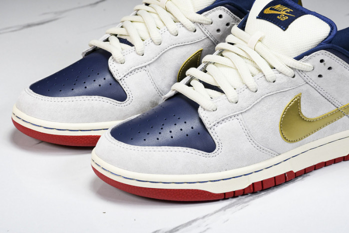 Dunk Low Pro SB 