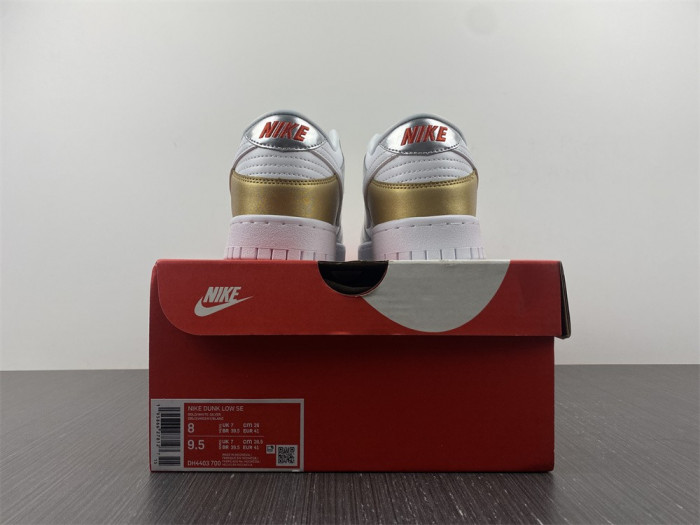 Dunk Low Heirloom (W) - DH4403-700