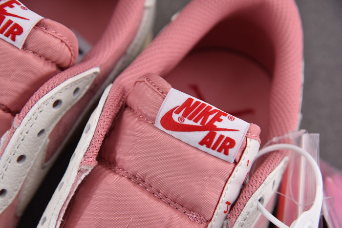 Travis Scott x Air Jordan 1 Low OG DM7866-600