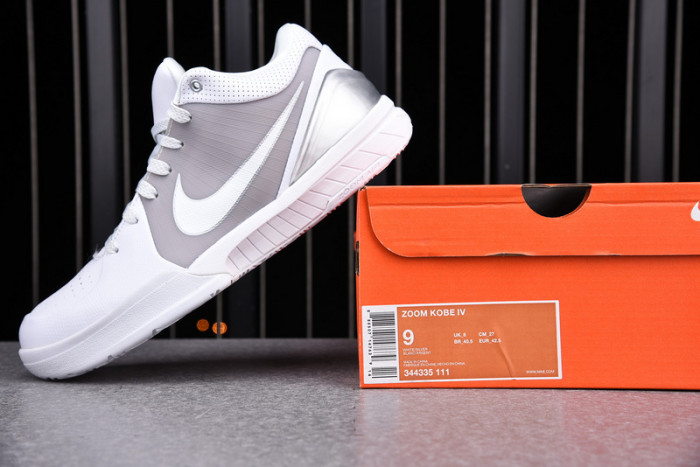 Zoom Kobe 4 