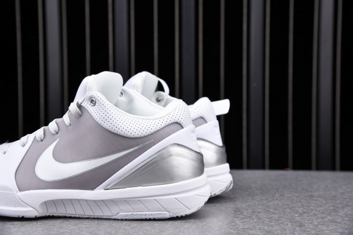 Zoom Kobe 4 