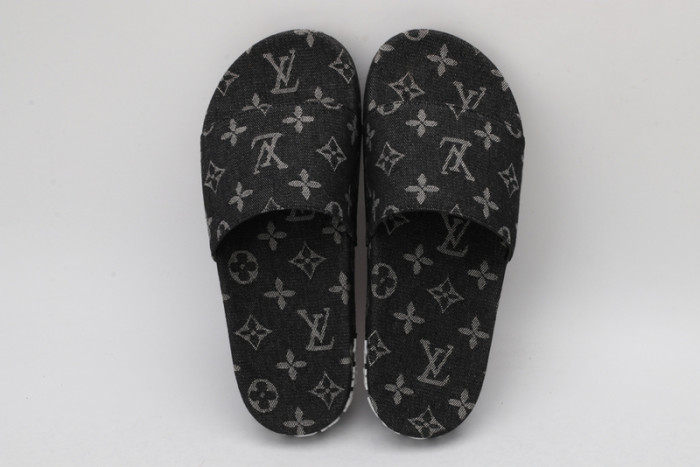 LVT SLIDE KICKZE LVS-1