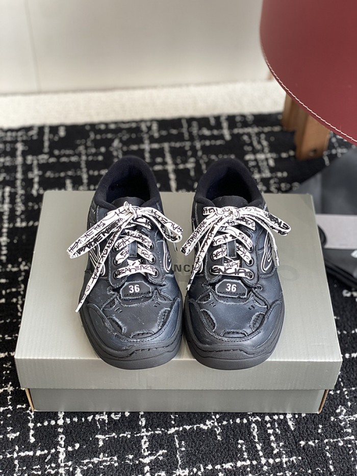 BL Hamptons Worn-Out  -COPSHOE BL - WO 03