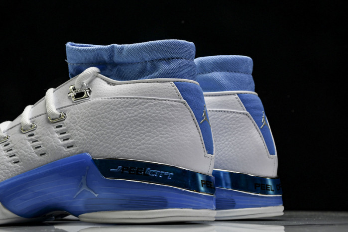 Jordan 17 Retro Low  SP  FJ0395-101