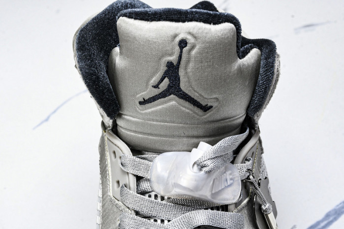 Jordan 5 Retro Wings (2025)  - IO2038-001