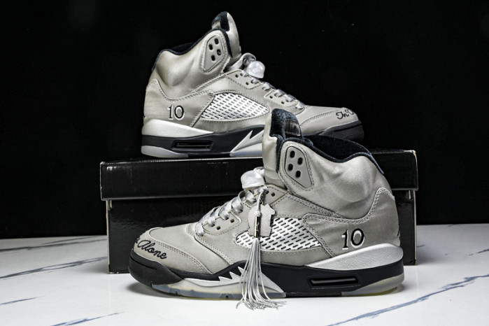 Jordan 5 Retro Wings (2025)  - IO2038-001