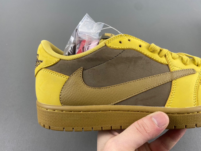 Travis Scott x Air Jordan 1  DM7866-665