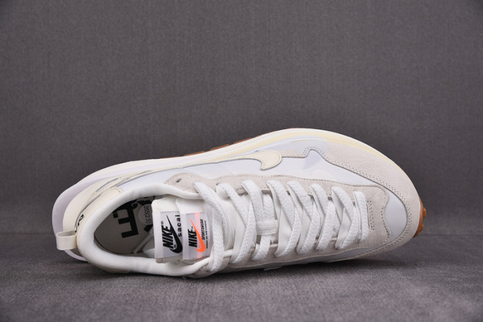 SACAI X NIKE VAPORWAFFLE 3.0 DD1875-001