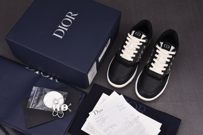 D1R* B27  SNEAKER  KICKZE DR-44