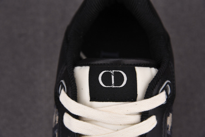 D1R* B27  SNEAKER  KICKZE DR-44