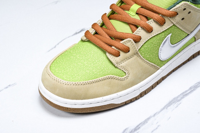 Dunk Low SB 