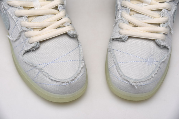 Dunk Low SB 