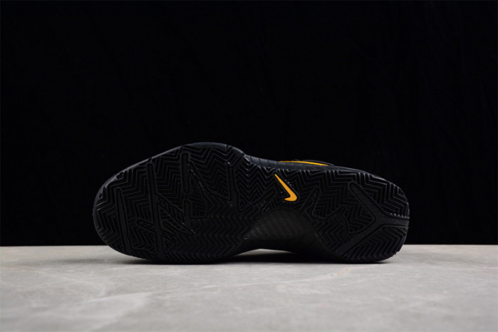 Nike Kobe 4 Protro “Black Gold”   FQ3544-001