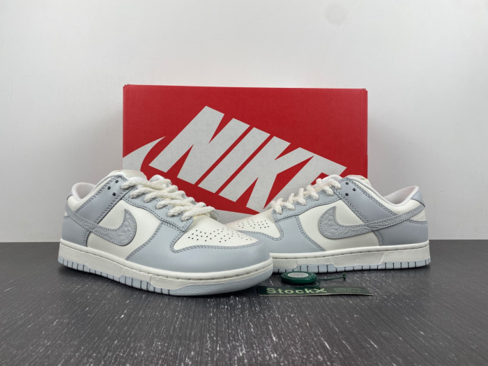 Nike Dunk Low WMNS "Needlework"  FJ4553-133