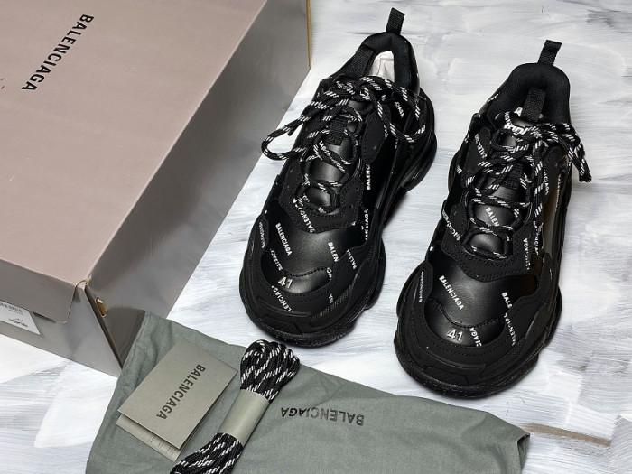 BL TRIPLE S TRAINERS BLACK LETTERS  541624 W09O1 9013