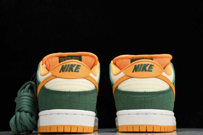 Dunk Low Pro SB 