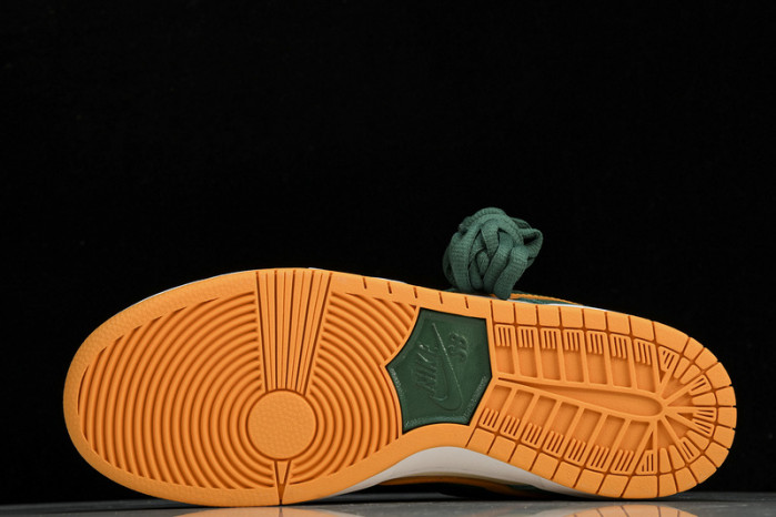 Dunk Low Pro SB 