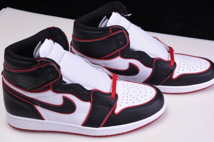 Jordan 1 Retro High Bloodline - 555088-062